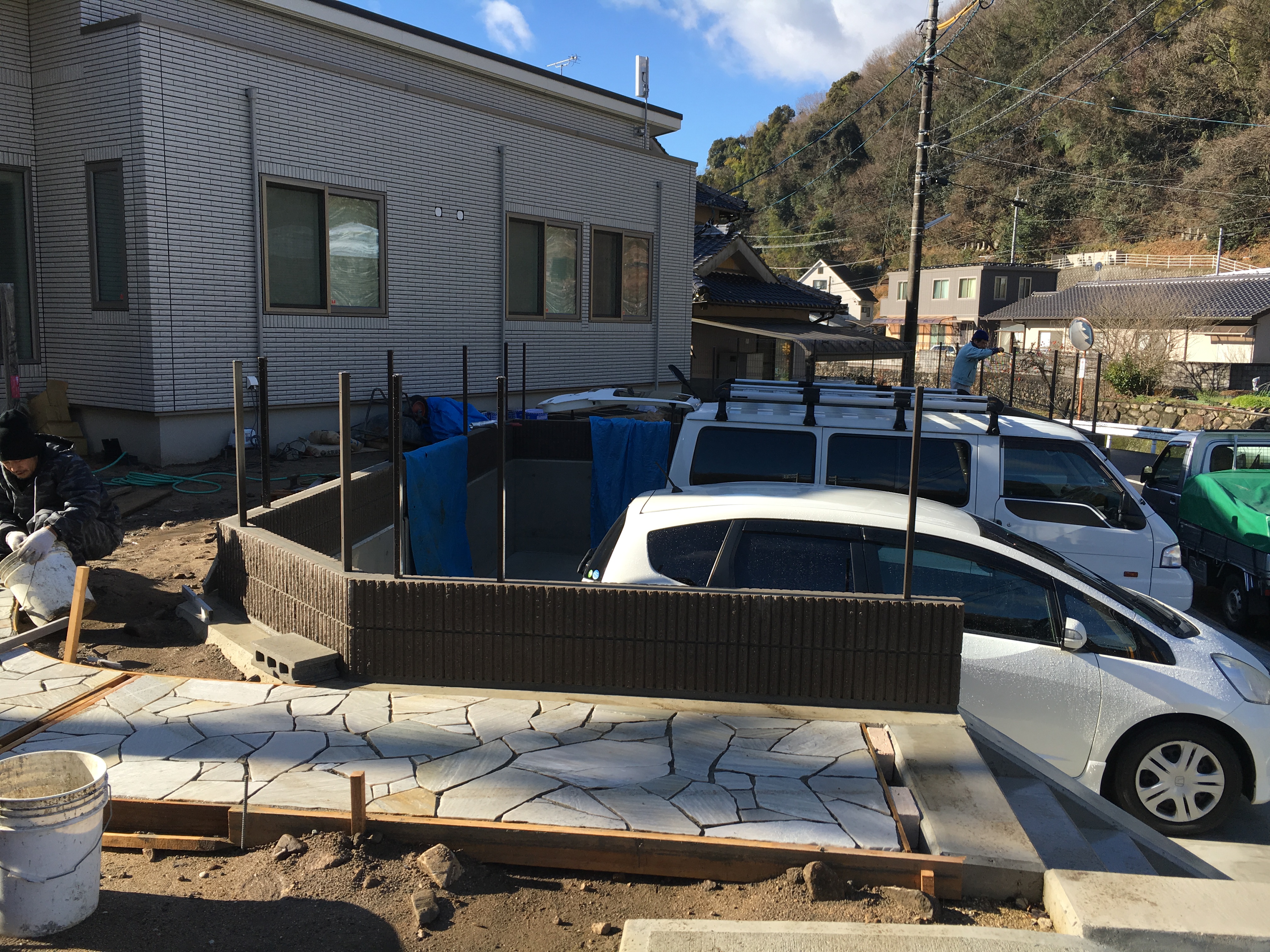 どんどん作業が進んでいます。　広島市安芸区　Ｋ様邸　新規外構工事