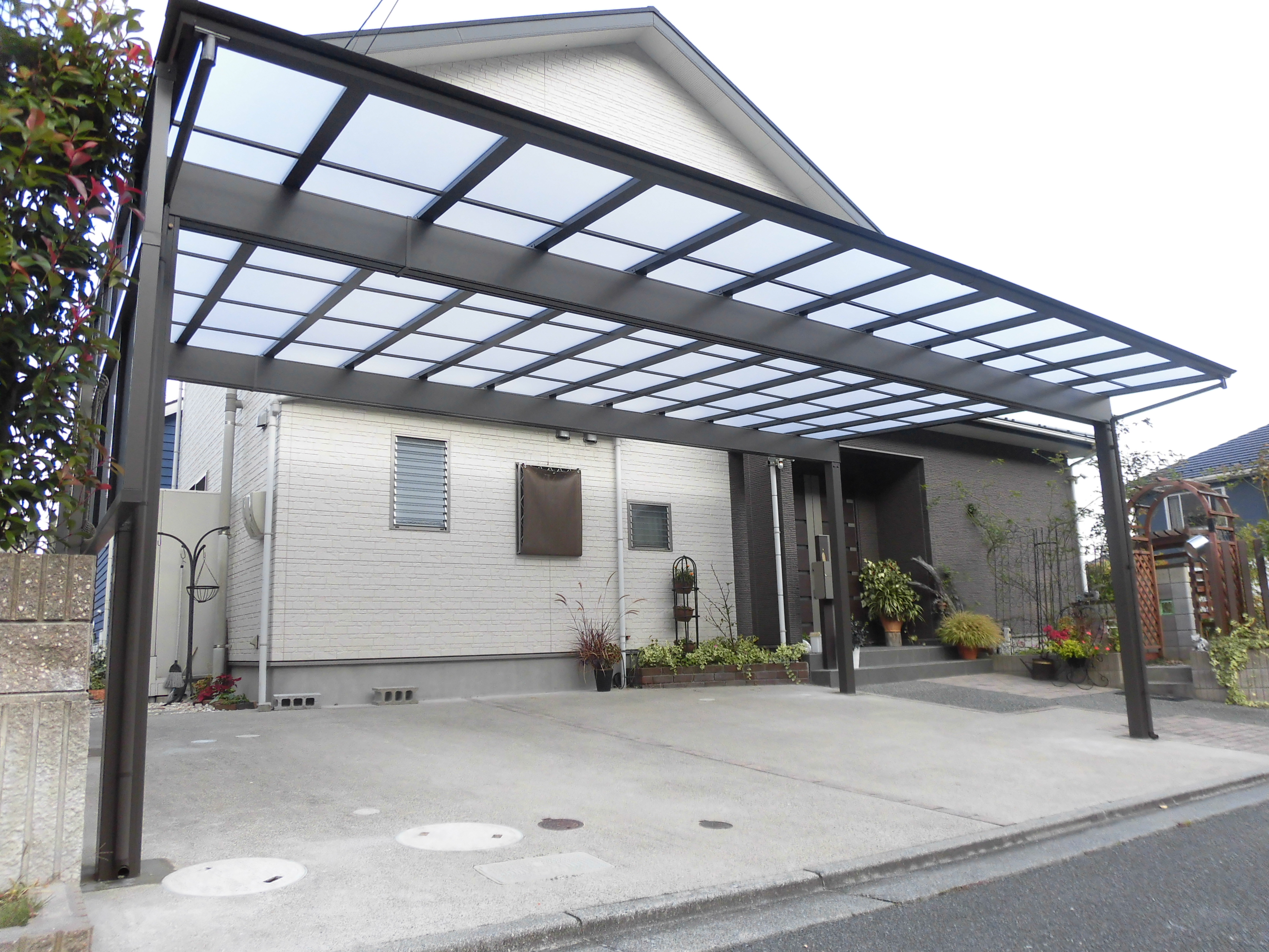 カーポートがつきました。　広島市安芸区　Ｉ様邸　リフォーム工事