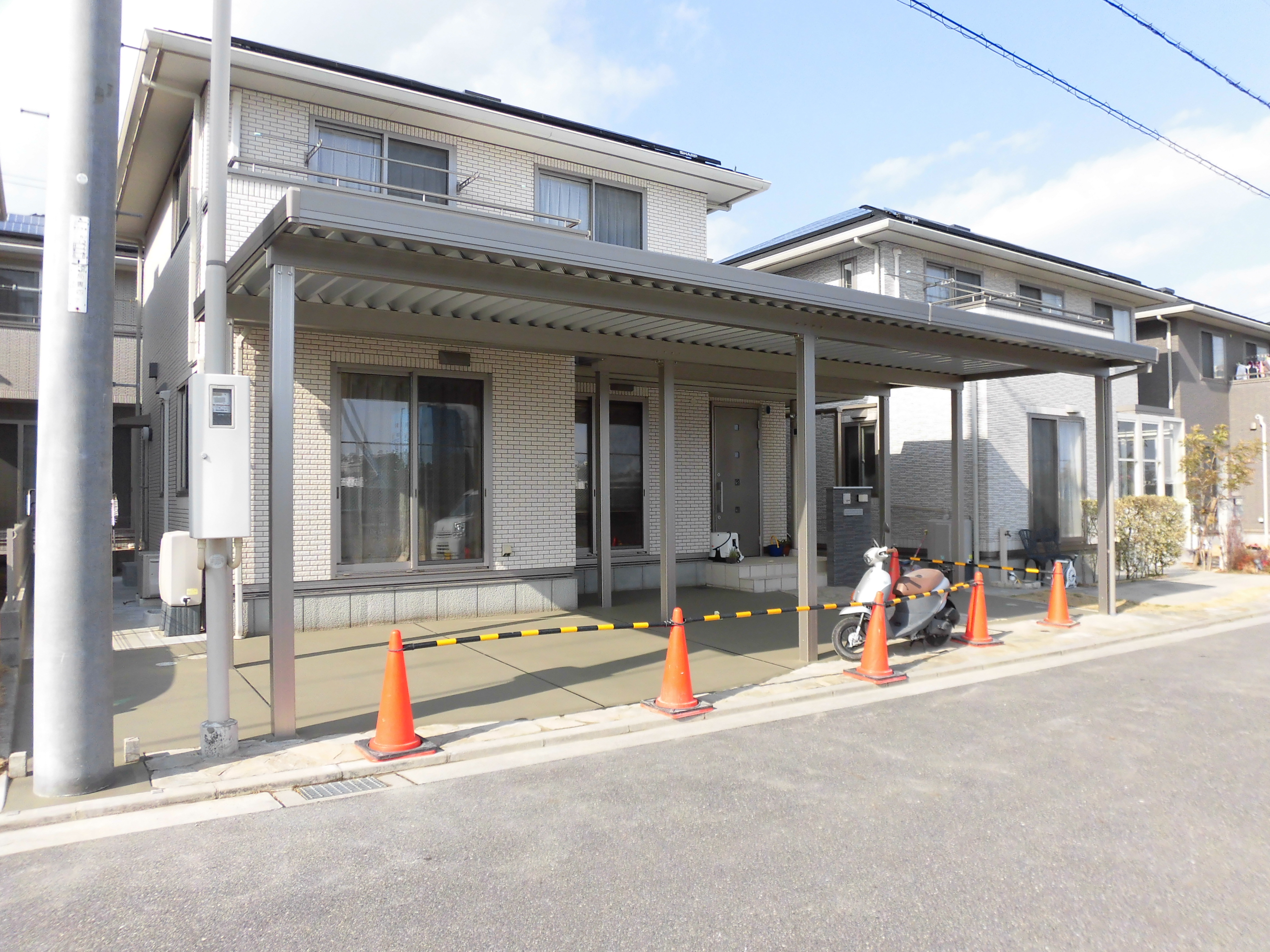 頑丈でモダンなカーポートが施工されました！　廿日市市　Ｔ様邸　リフォーム工事