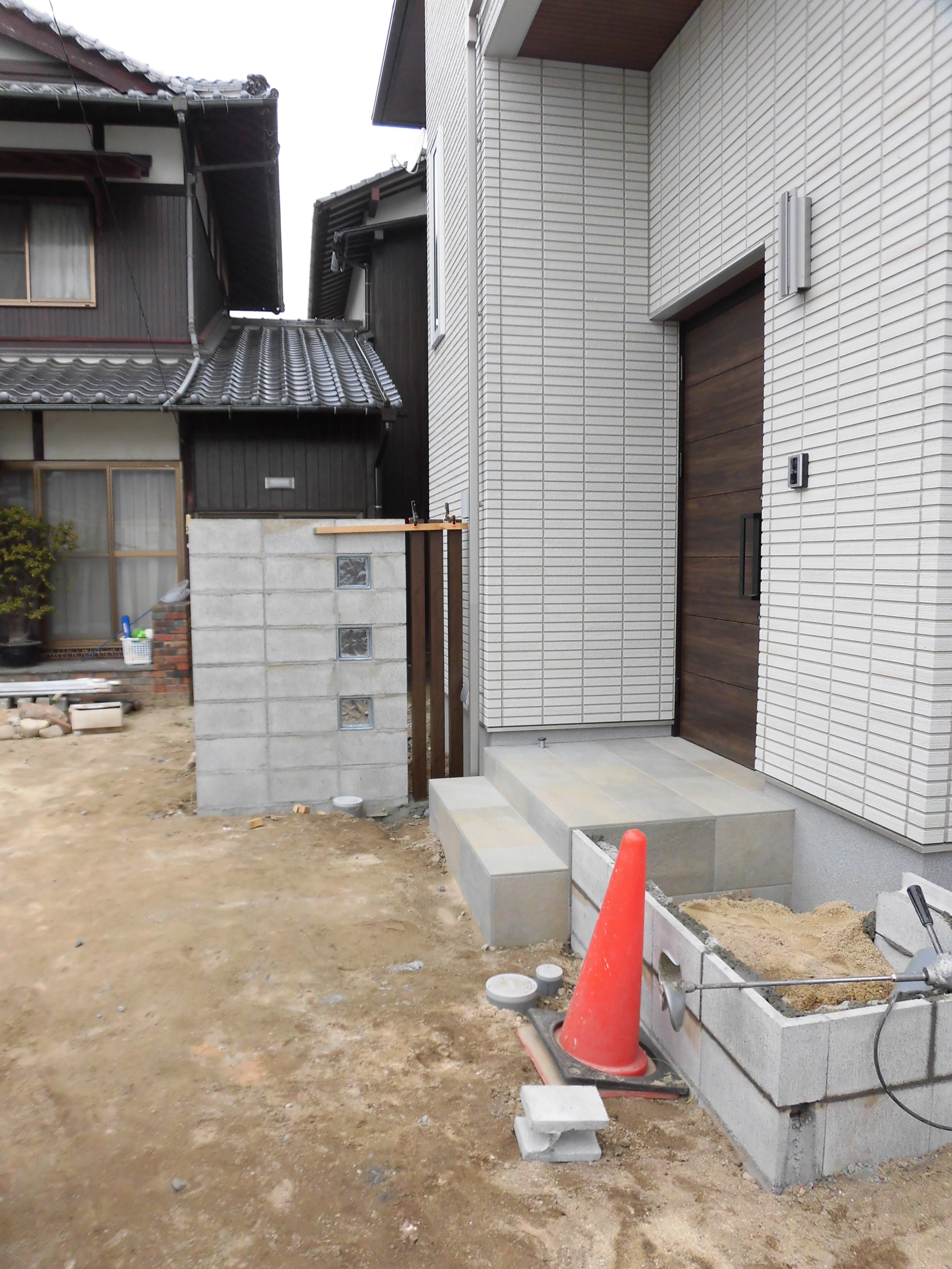 新築の外構工事スタートしました！　広島市安佐南区　T様邸　新築外構工事
