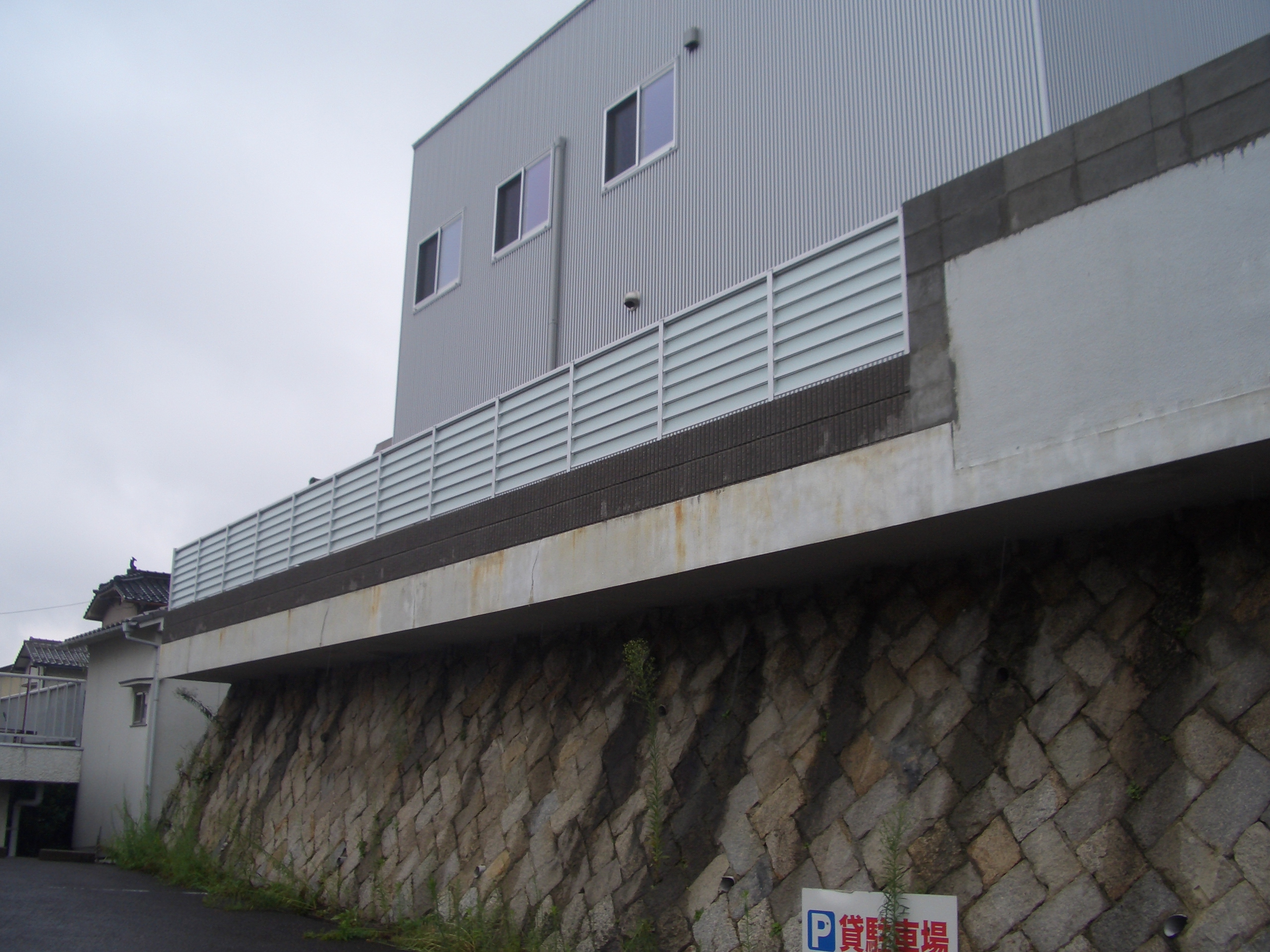 フェンス・カーポートが施工されました。　広島市安佐南区　Ｈ様邸　新規外構工事