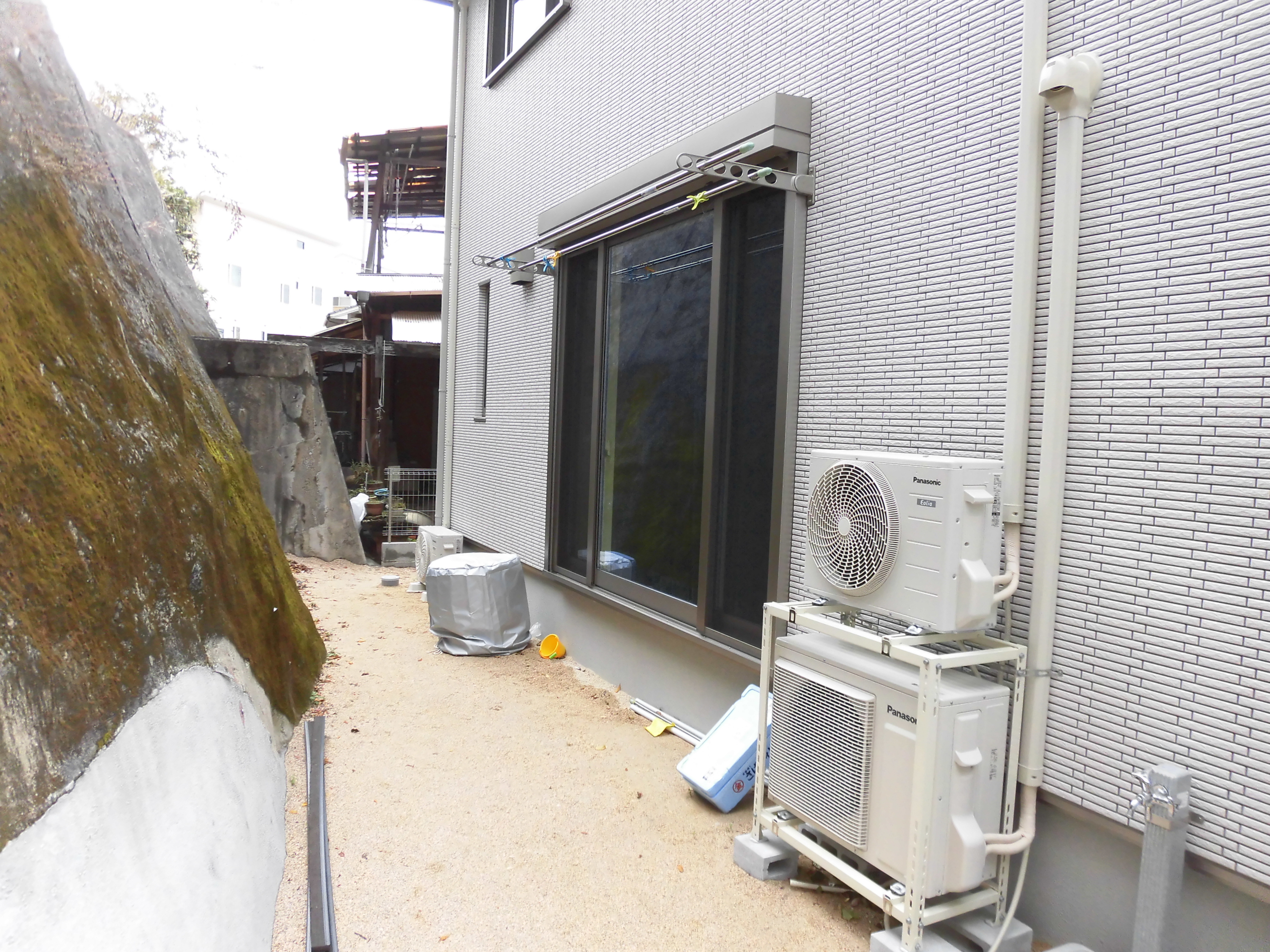 テラスとデッキがつきました。　広島市南区　O様邸　新規外構工事