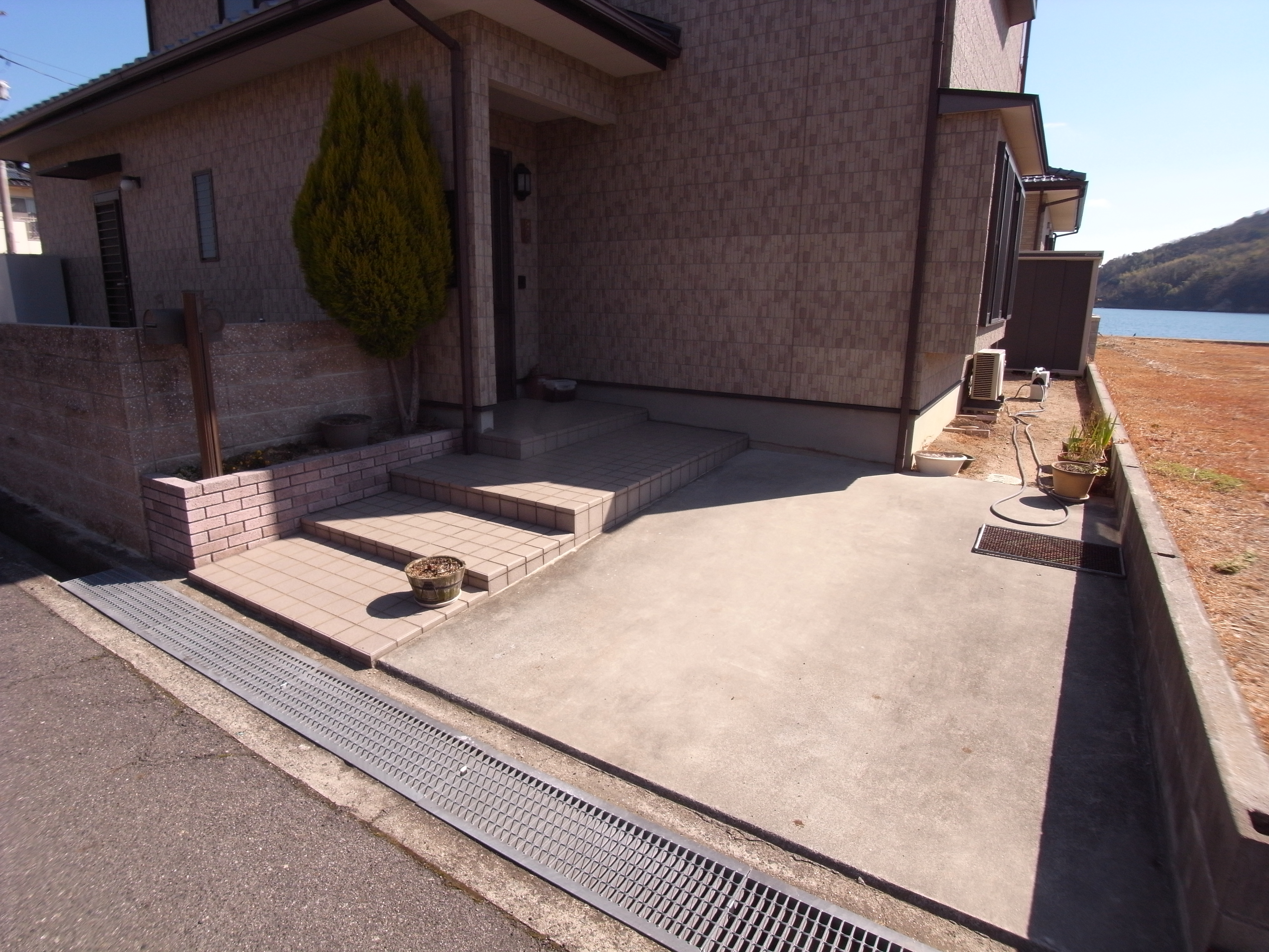 導線を配慮したかっこいいエクステリア　呉市　T様邸　リフォーム工事