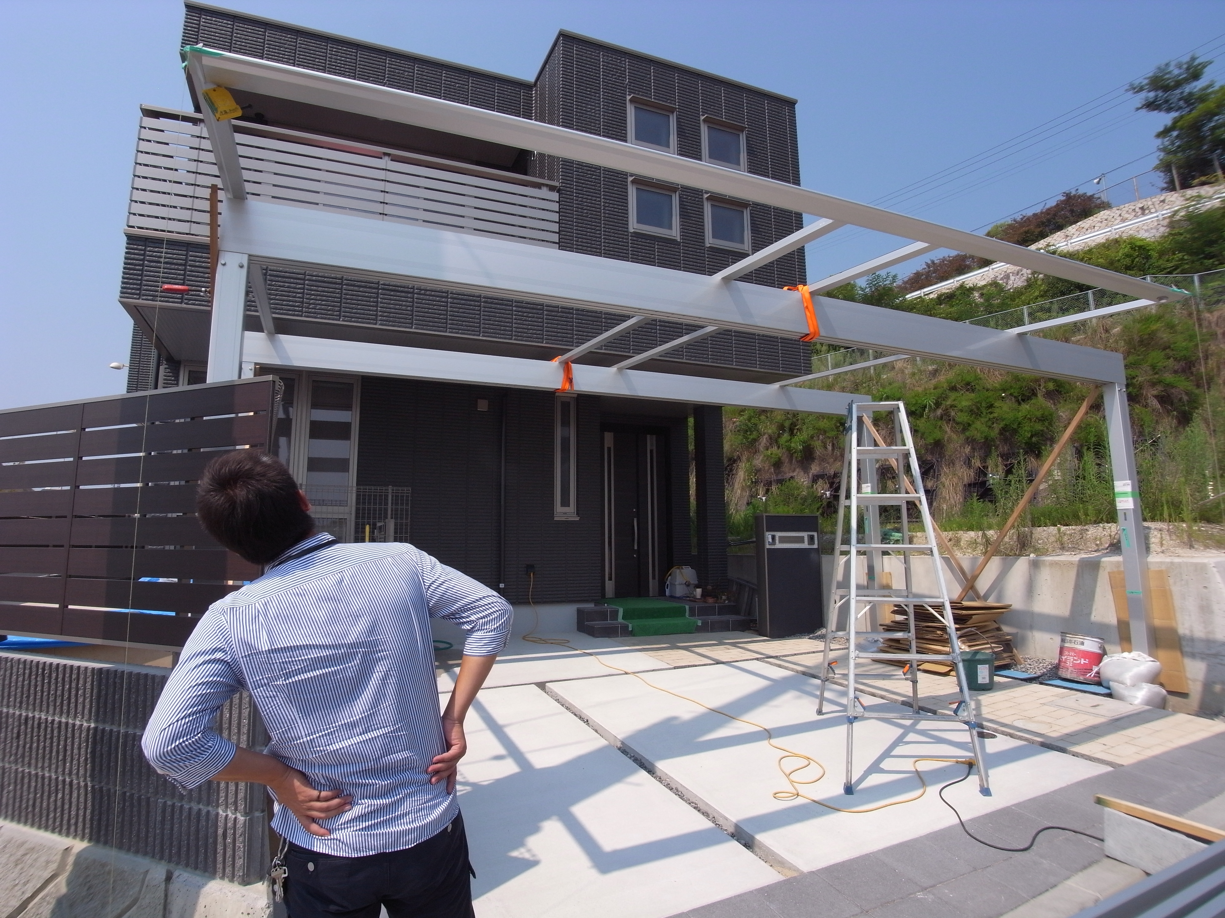 カーポート施工始まりました。　廿日市市　T様邸　新規外構工事