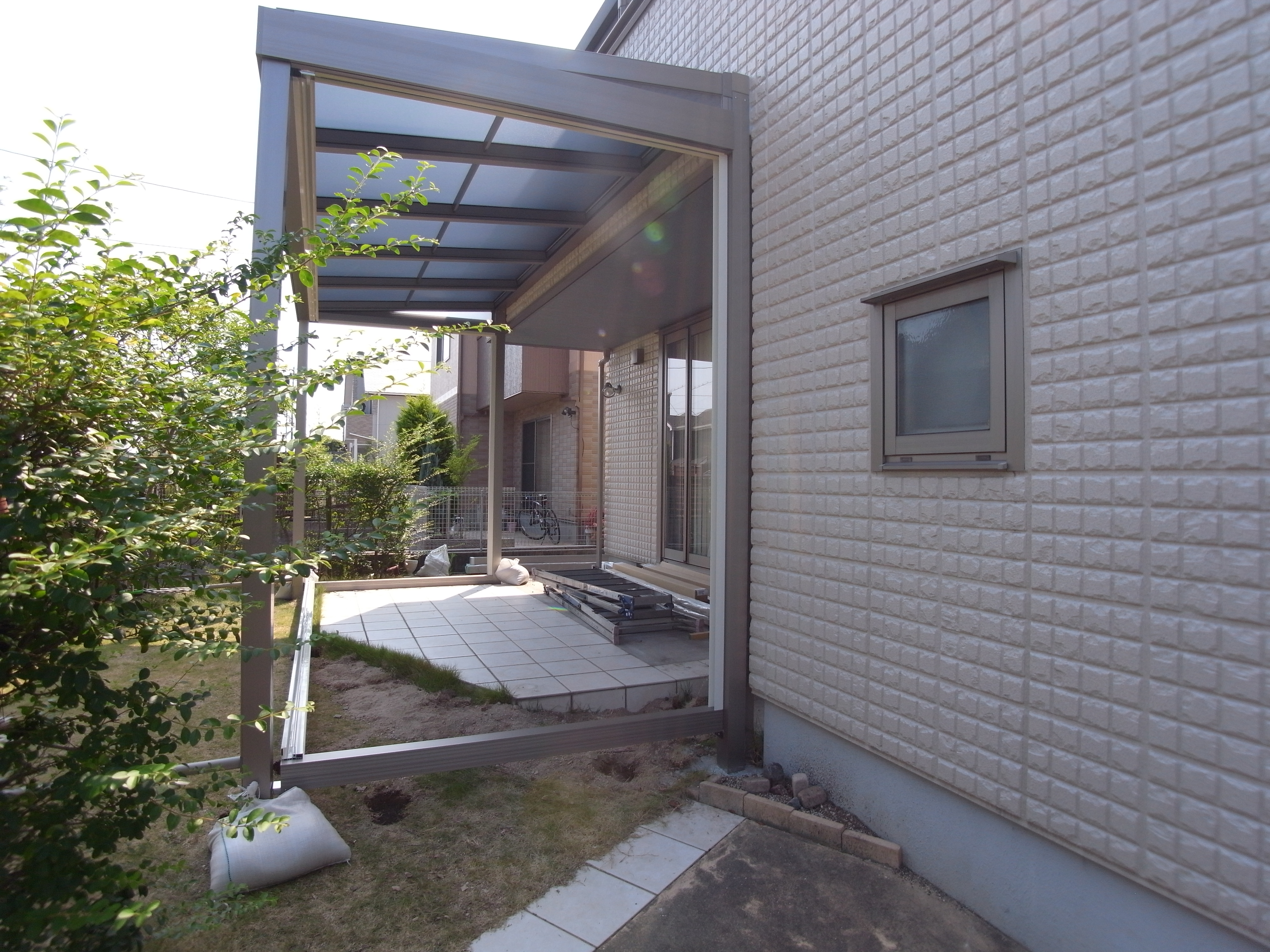 LIXIL　ｶﾞｰﾃﾞﾝﾙｰﾑ「ジーマ」設置開始しました。　廿日市市　T様邸　リフォーム工事